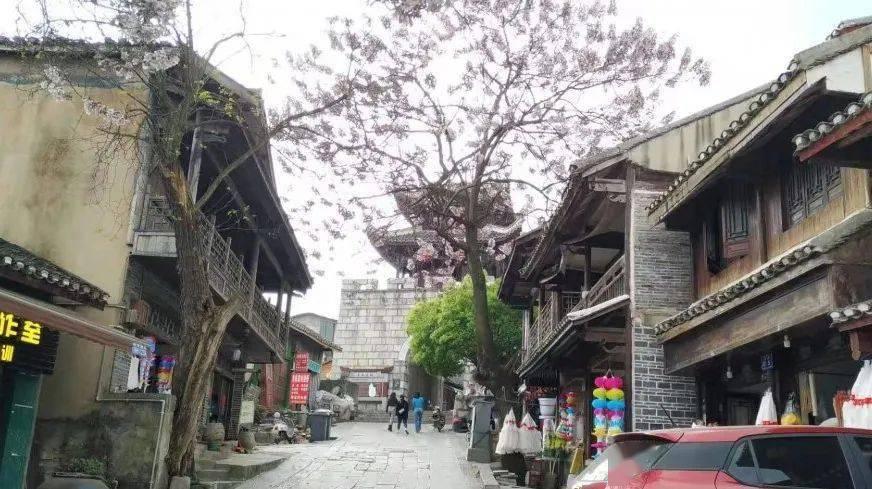 救援受困的小偷